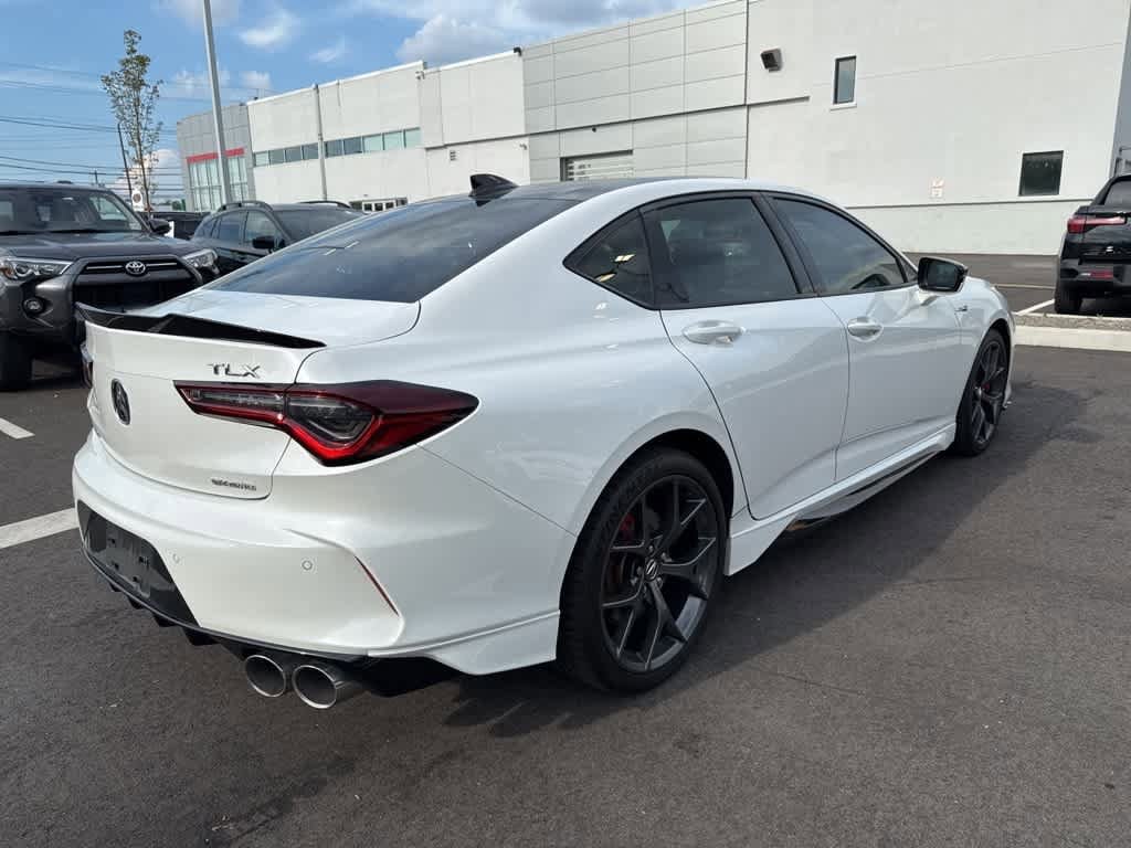Thumbnail: 2022 Acura TLX - 3