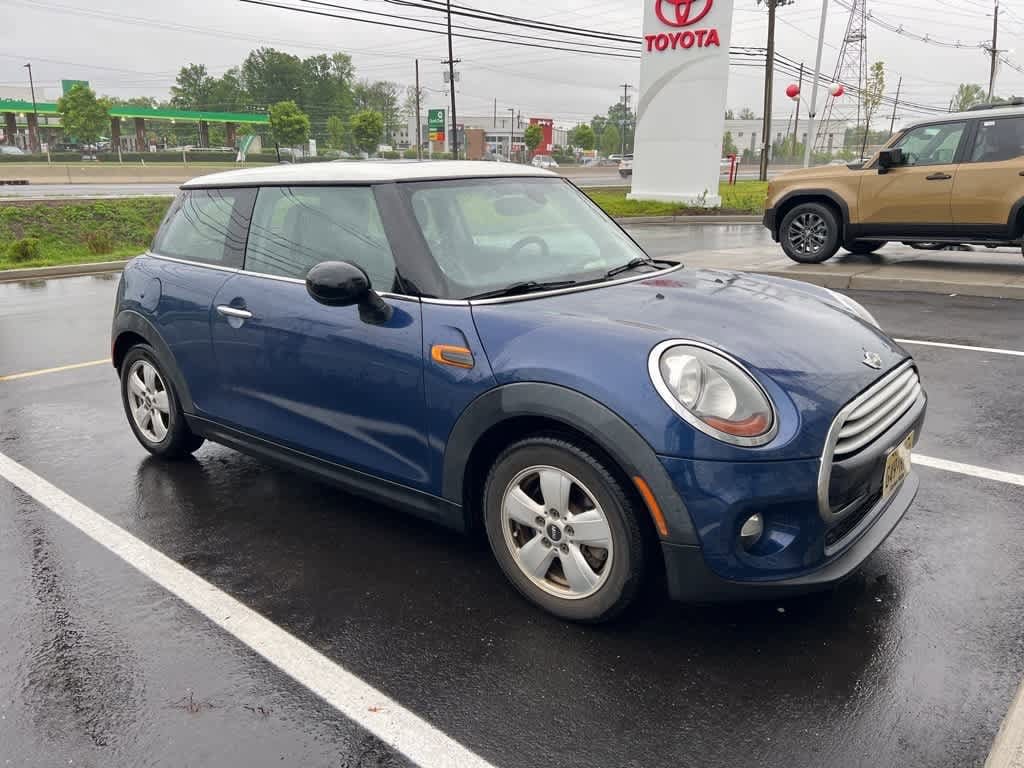 2014 MINI Cooper Hardtop  2