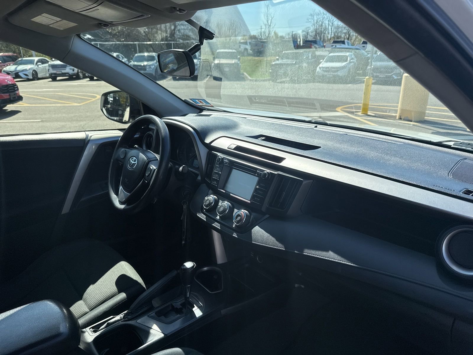 Thumbnail: 2016 Toyota RAV4 - 20