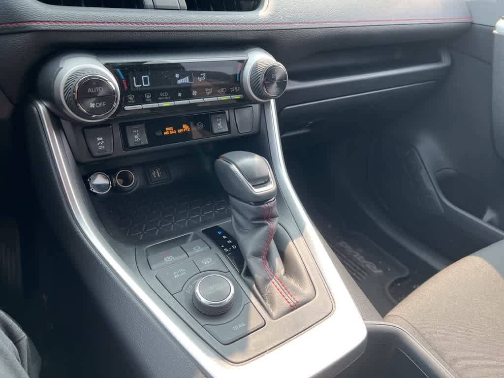 2024 Toyota RAV4 Prime SE 21