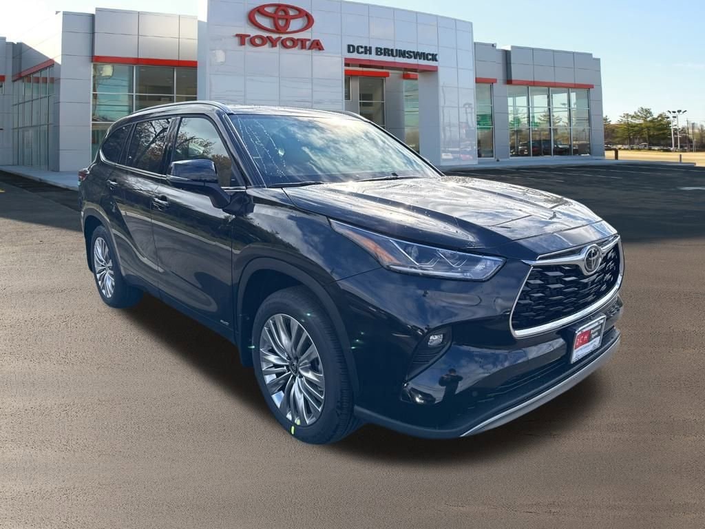 Thumbnail: 2025 Toyota Highlander - 3