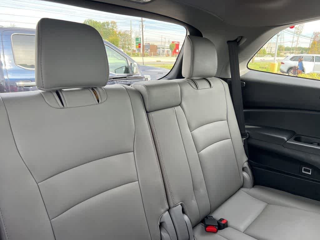 Thumbnail: 2016 Honda Pilot - 18