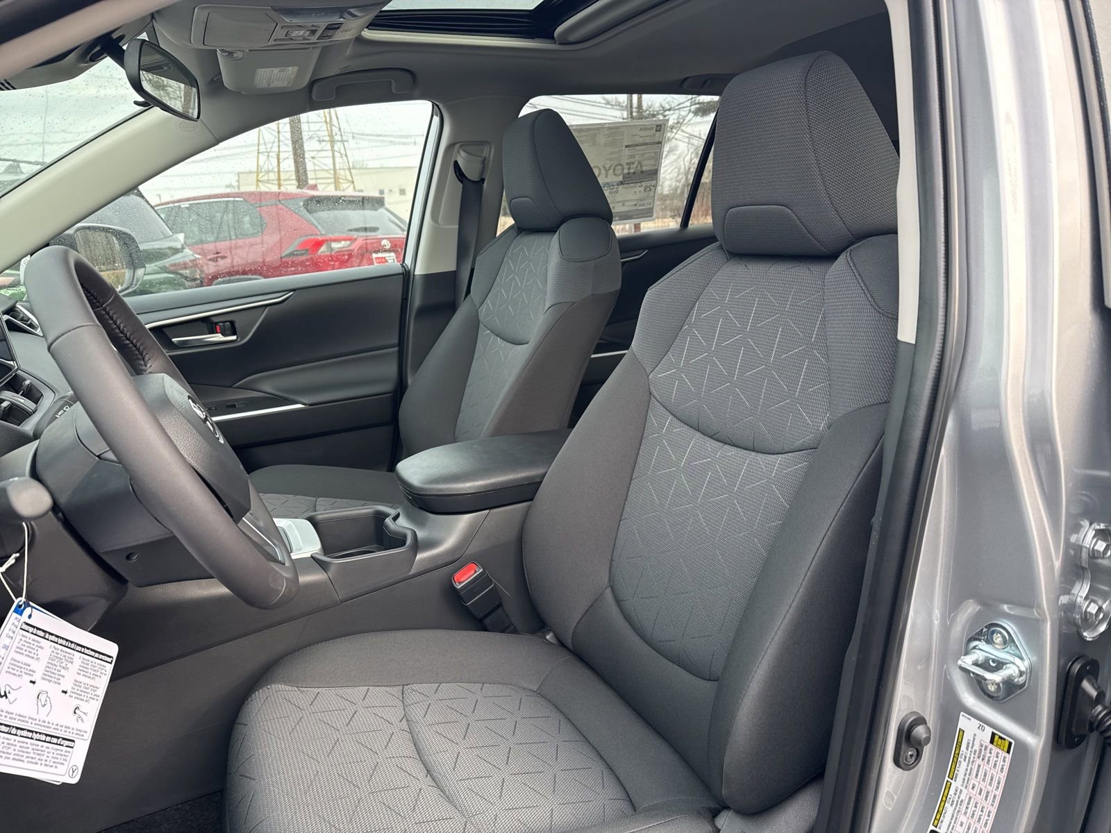 Thumbnail: 2025 Toyota RAV4 - 11