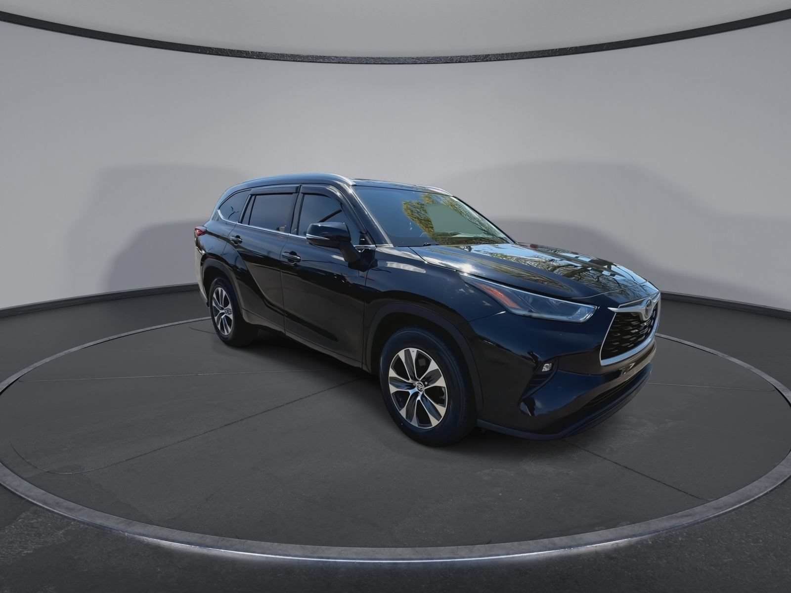 Thumbnail: 2021 Toyota Highlander - 2