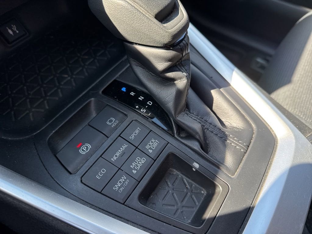 Thumbnail: 2019 Toyota RAV4 - 29