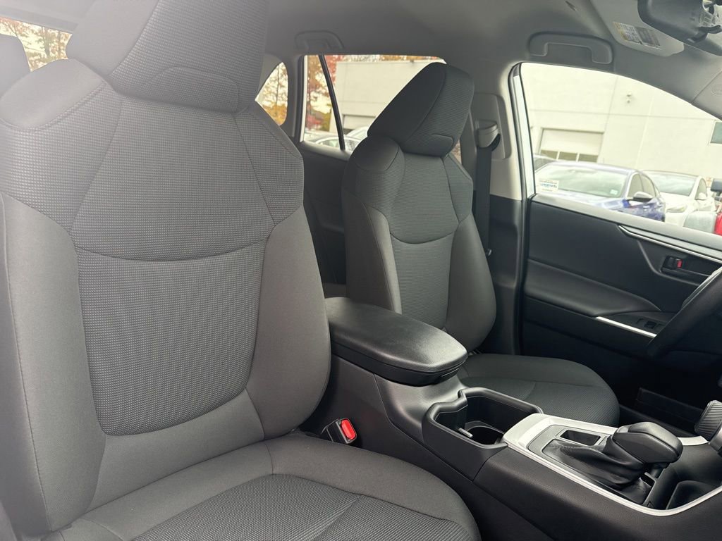 Thumbnail: 2025 Toyota RAV4 - 14