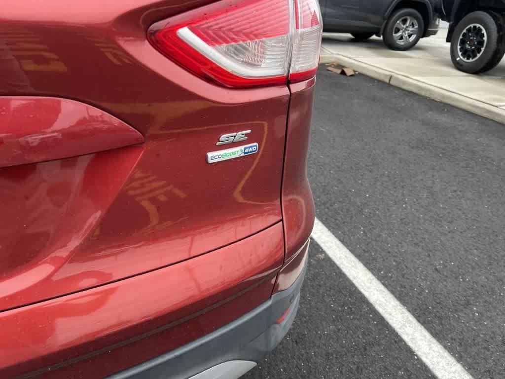 Thumbnail: 2016 Ford Escape - 21
