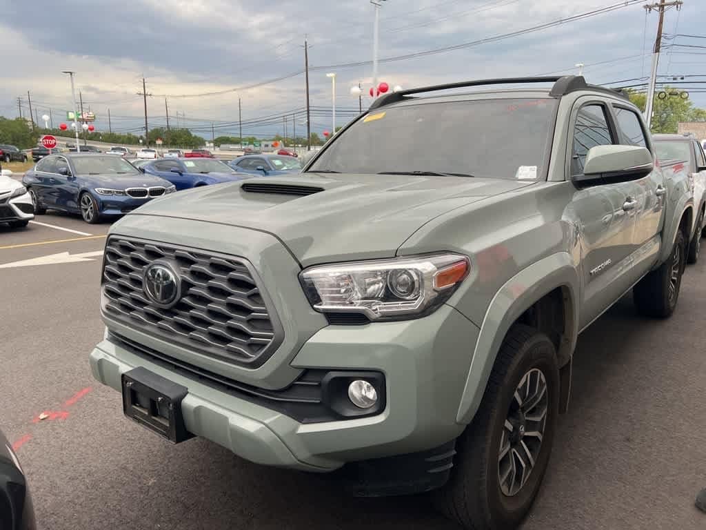 Thumbnail: 2022 Toyota Tacoma - 1