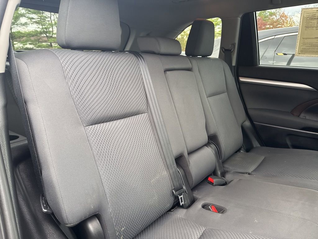 Thumbnail: 2019 Toyota Highlander - 29