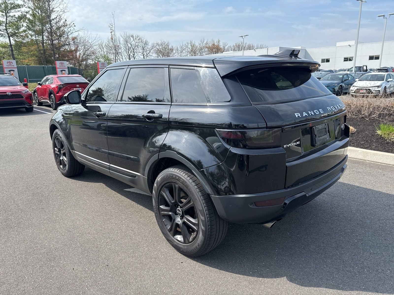 Thumbnail: 2019 Land Rover Range Rover Evoque - 14