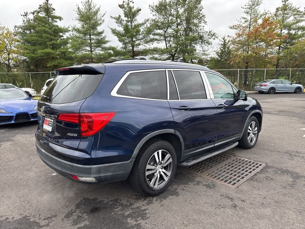 Thumbnail: 2016 Honda Pilot - 5
