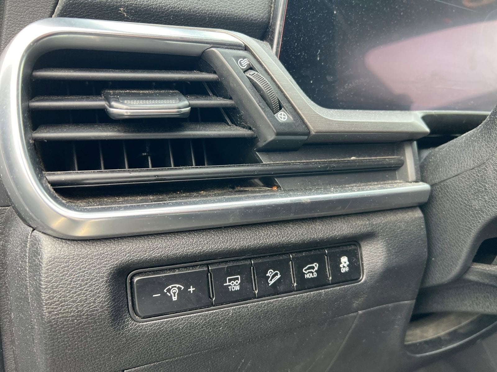 Thumbnail: 2023 Kia Telluride - 16