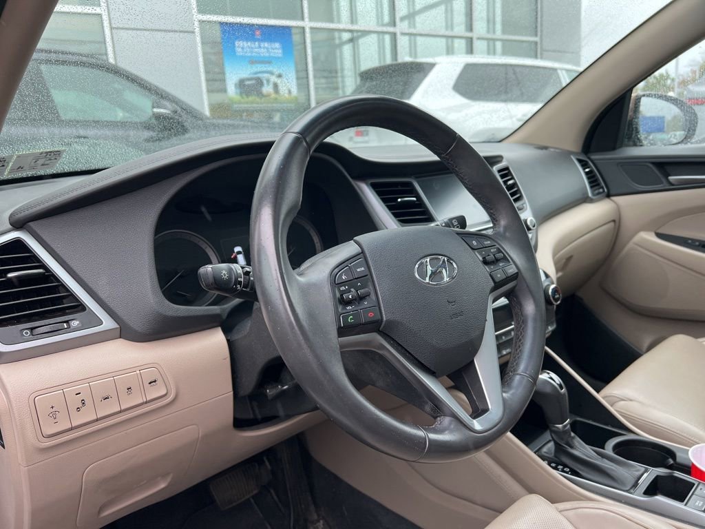 Thumbnail: 2016 Hyundai Tucson - 14