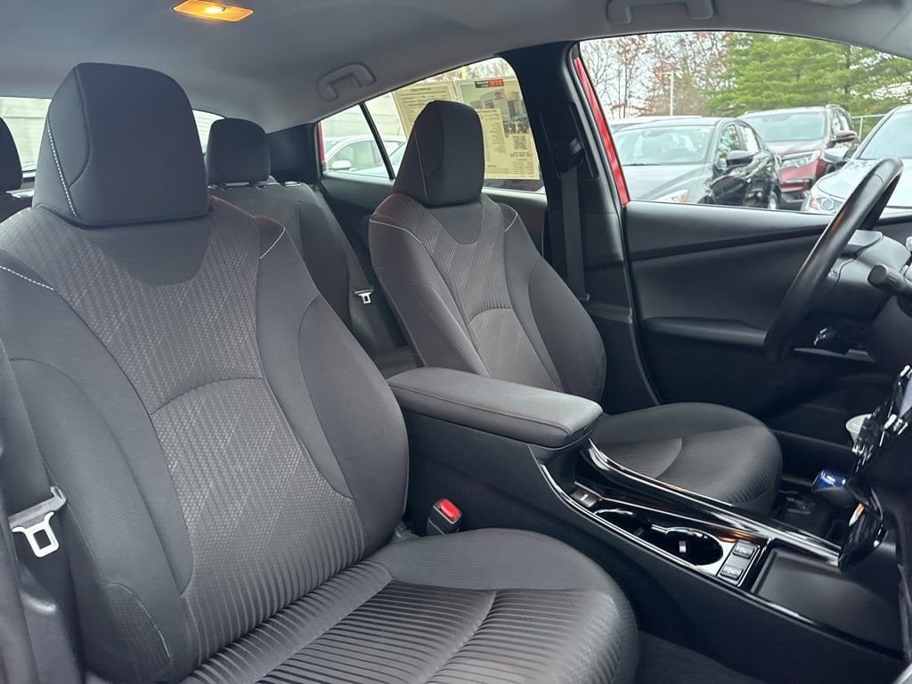 Thumbnail: 2022 Toyota Prius Prime - 22