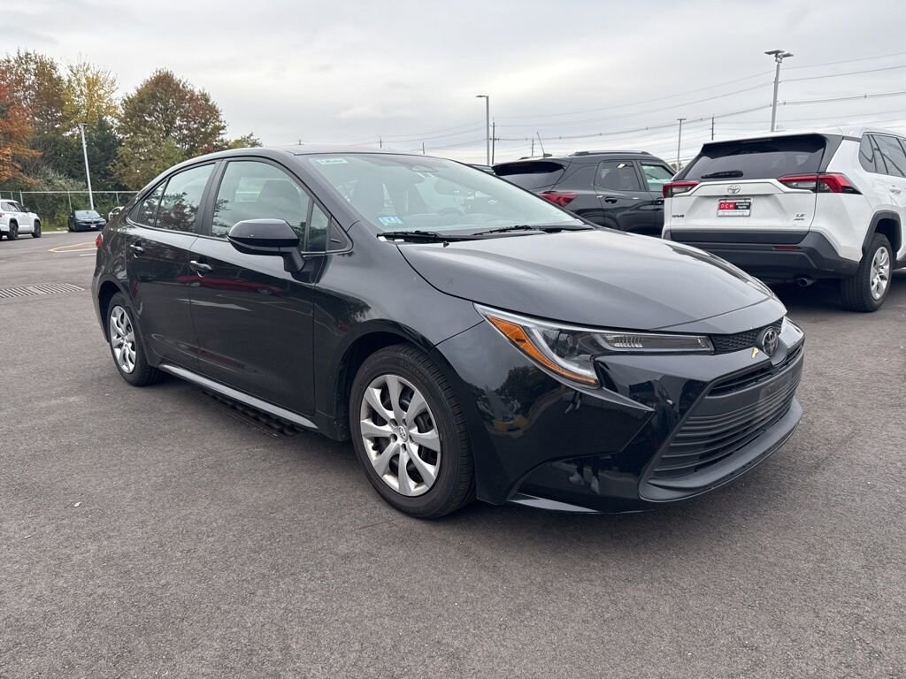 Used 2023 Toyota Corolla LE Sedan