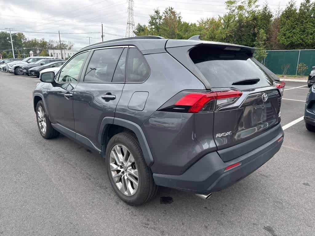 Thumbnail: 2019 Toyota RAV4 - 4