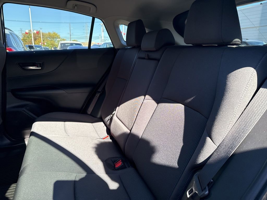 Thumbnail: 2023 Toyota Venza - 19