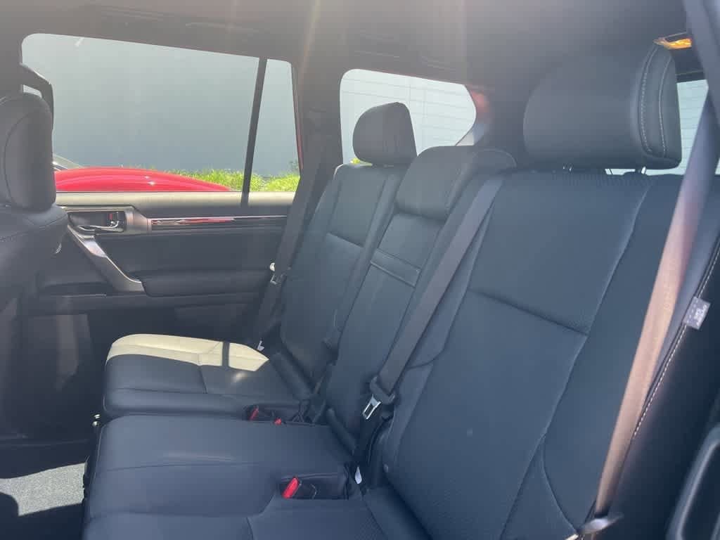 Thumbnail: 2022 Lexus GX - 16