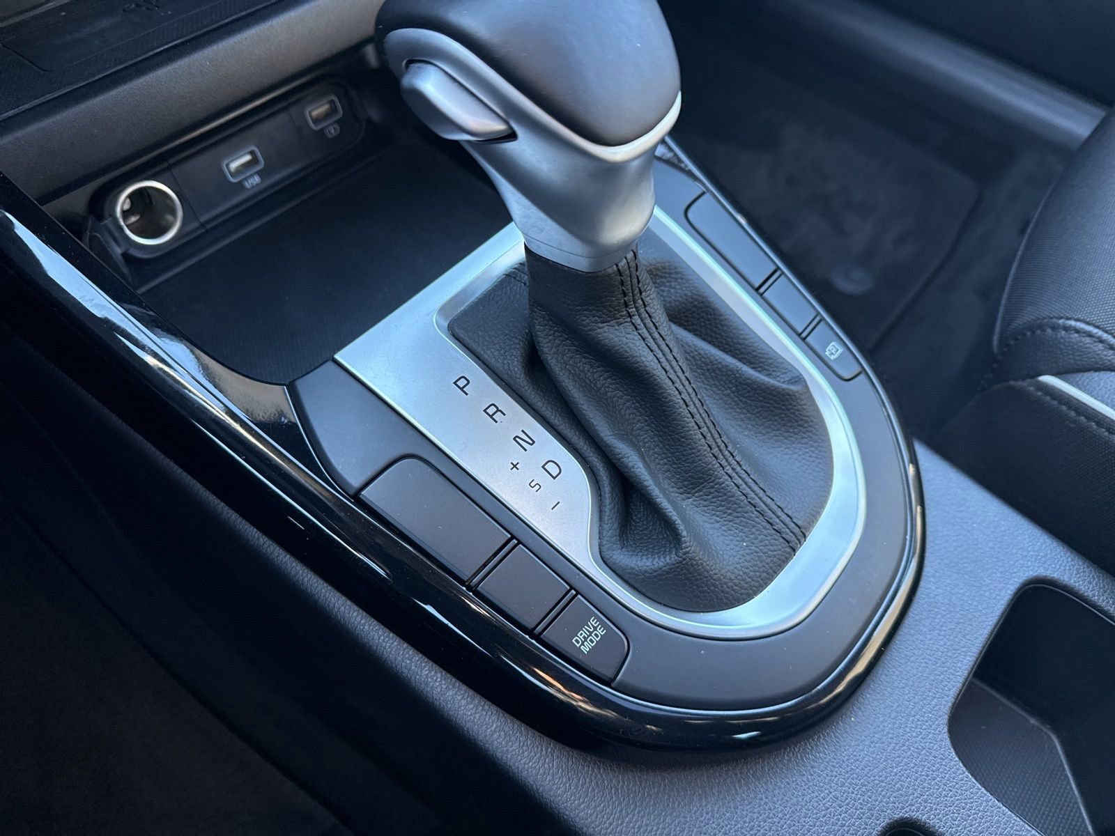 Thumbnail: 2023 Kia Forte - 26