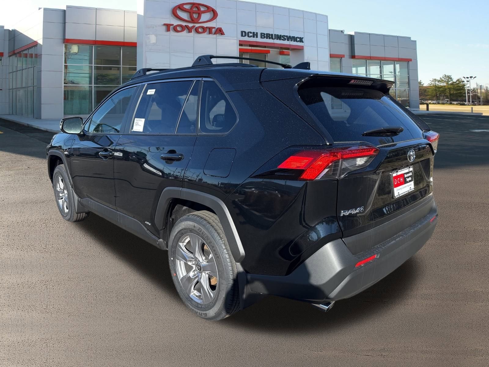 Thumbnail: 2025 Toyota RAV4 - 6