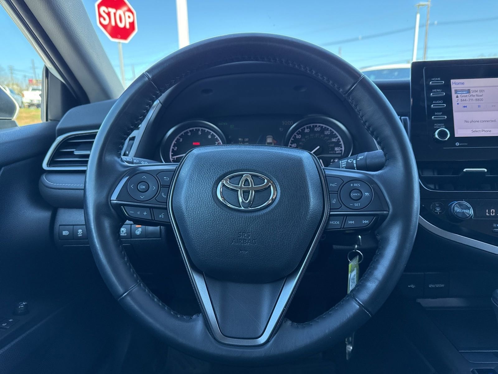 Thumbnail: 2023 Toyota Camry - 24