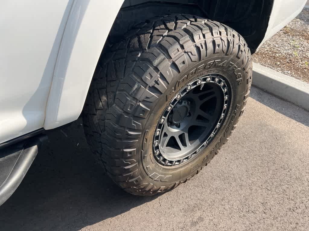 Thumbnail: 2021 Toyota 4Runner - 21