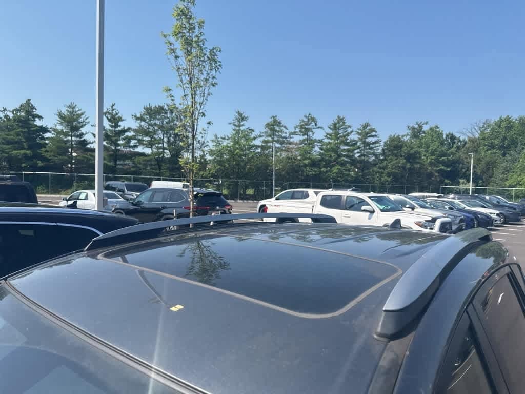 Thumbnail: 2018 Toyota RAV4 - 17