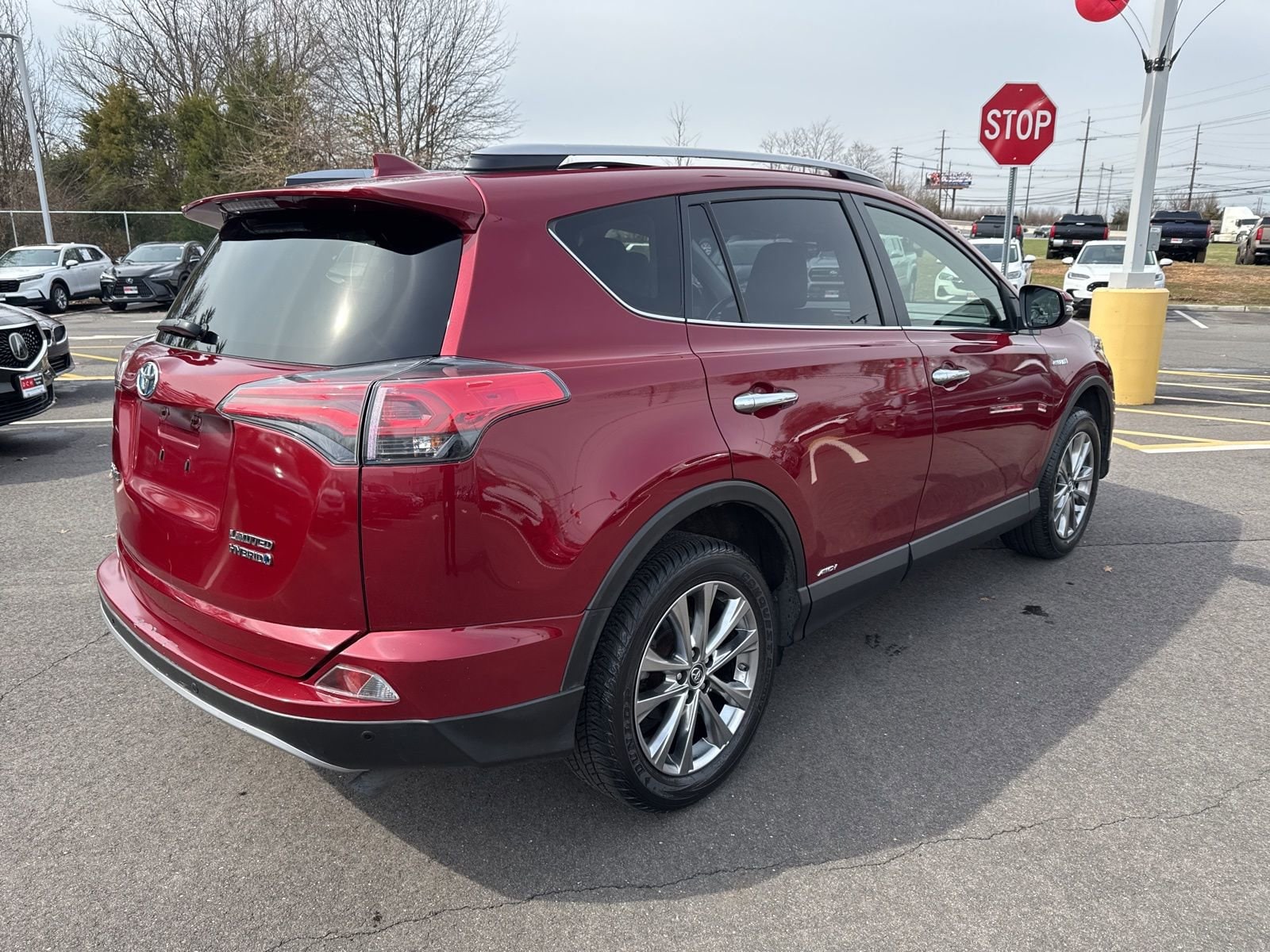 Thumbnail: 2018 Toyota RAV4 - 5