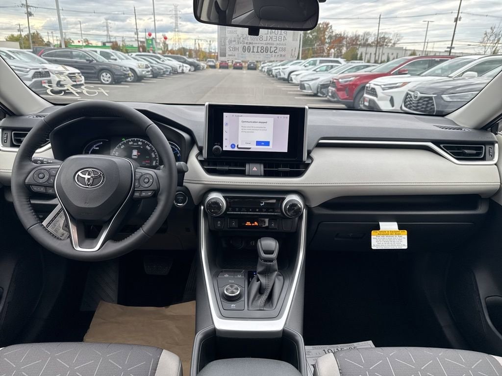 Thumbnail: 2025 Toyota RAV4 - 18