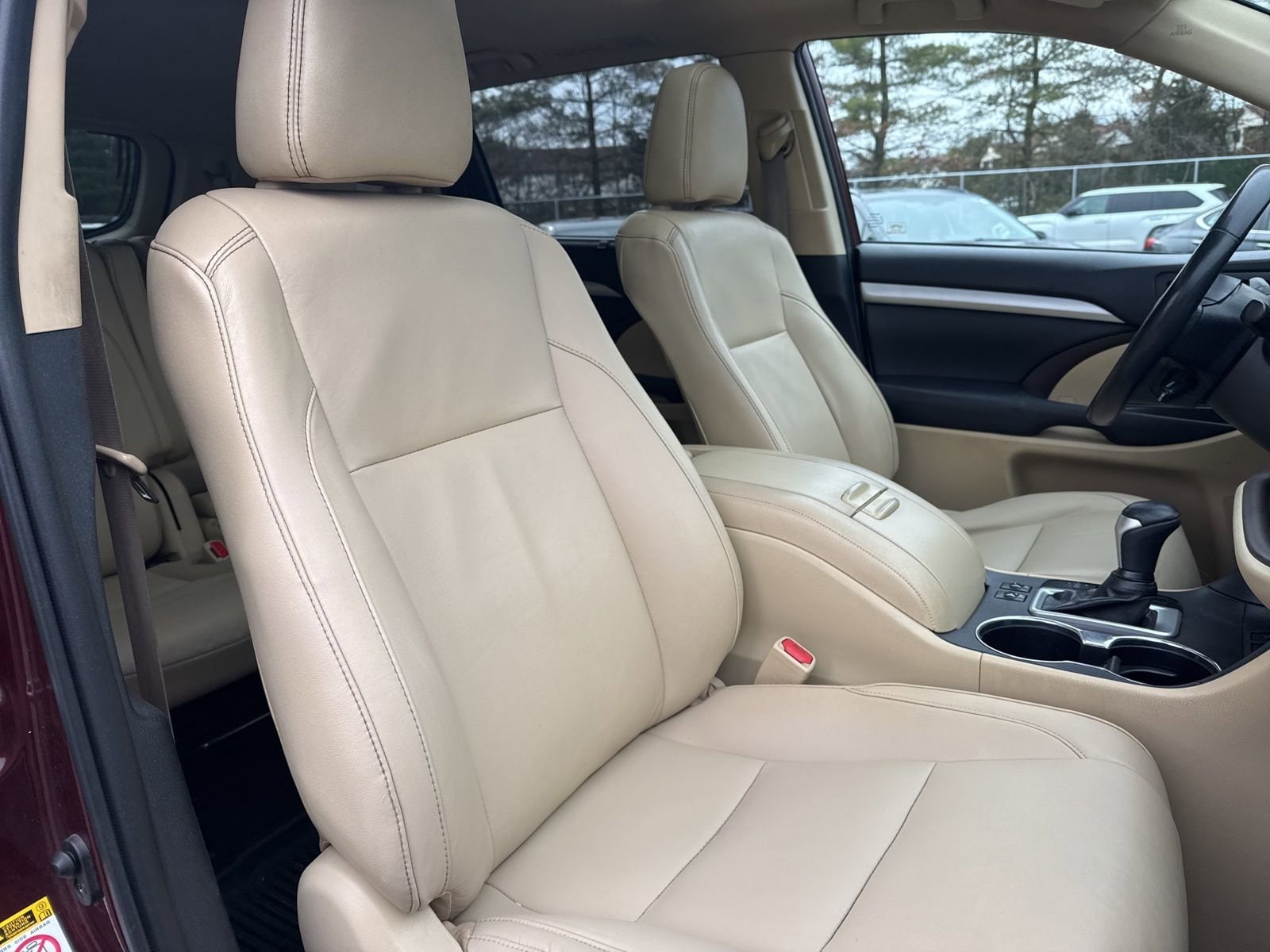 Thumbnail: 2019 Toyota Highlander - 24