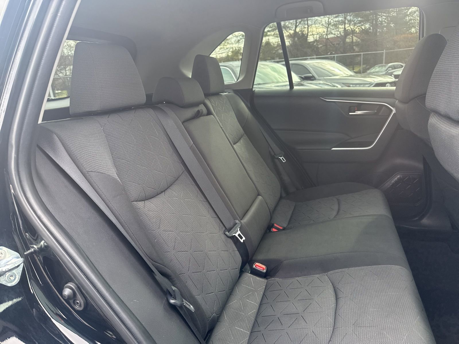 Thumbnail: 2022 Toyota RAV4 - 22