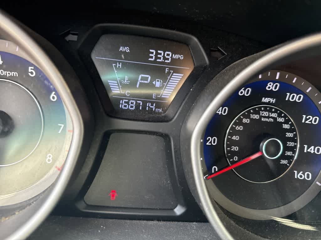 Thumbnail: 2015 Hyundai Elantra - 16