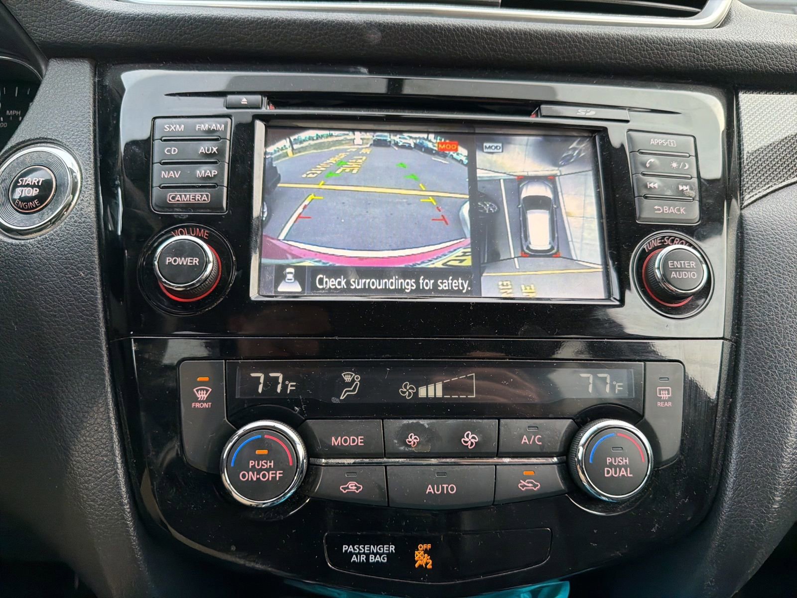 Thumbnail: 2016 Nissan Rogue - 5