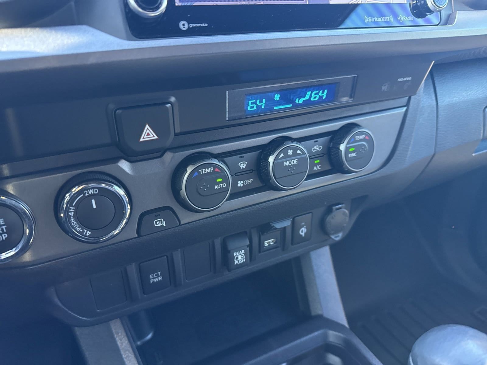 Thumbnail: 2022 Toyota Tacoma - 28