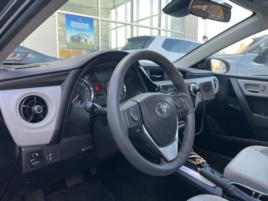 Thumbnail: 2018 Toyota Corolla - 13