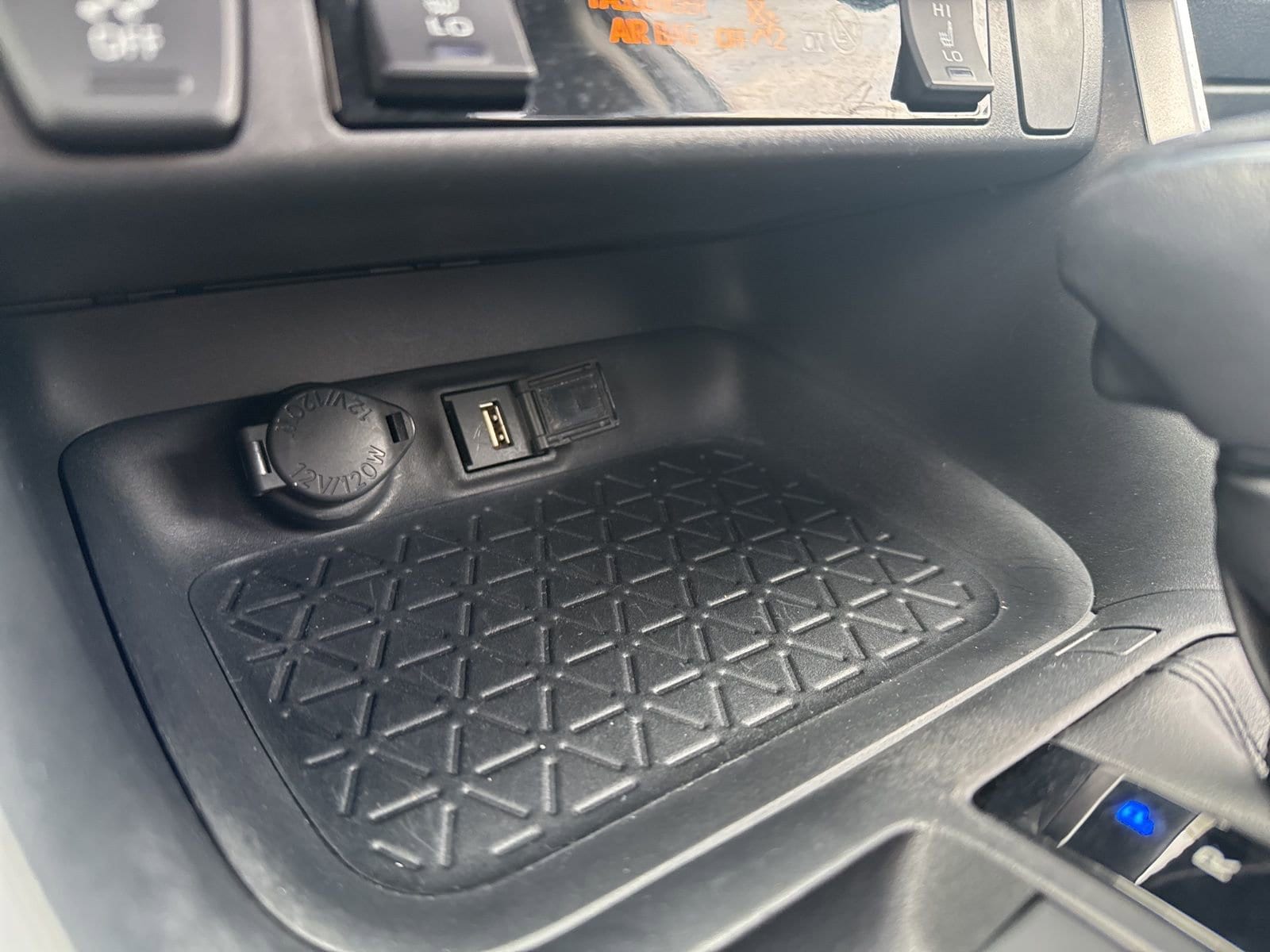 Thumbnail: 2022 Toyota RAV4 - 27