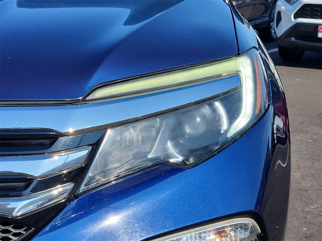 Thumbnail: 2017 Honda Pilot - 15