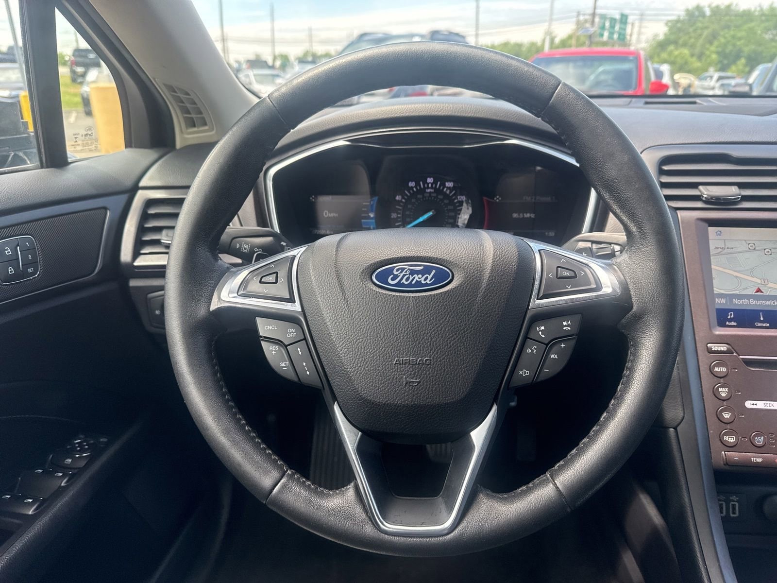 Thumbnail: 2020 Ford Fusion - 24