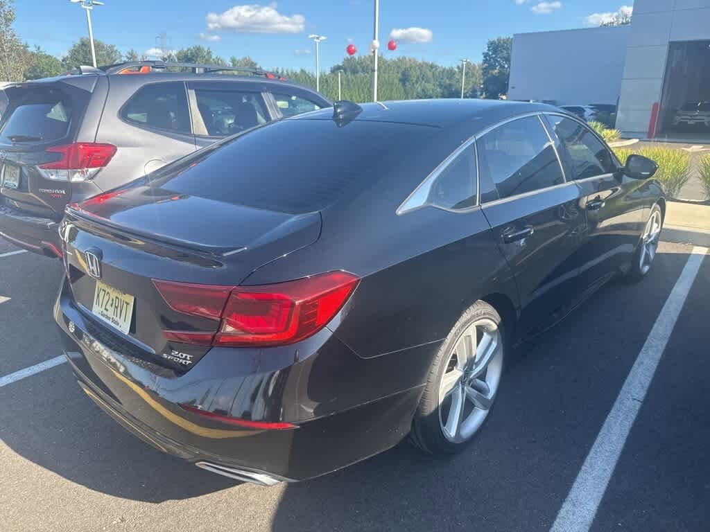 2019 Honda Accord Sport 2.0T photo 3