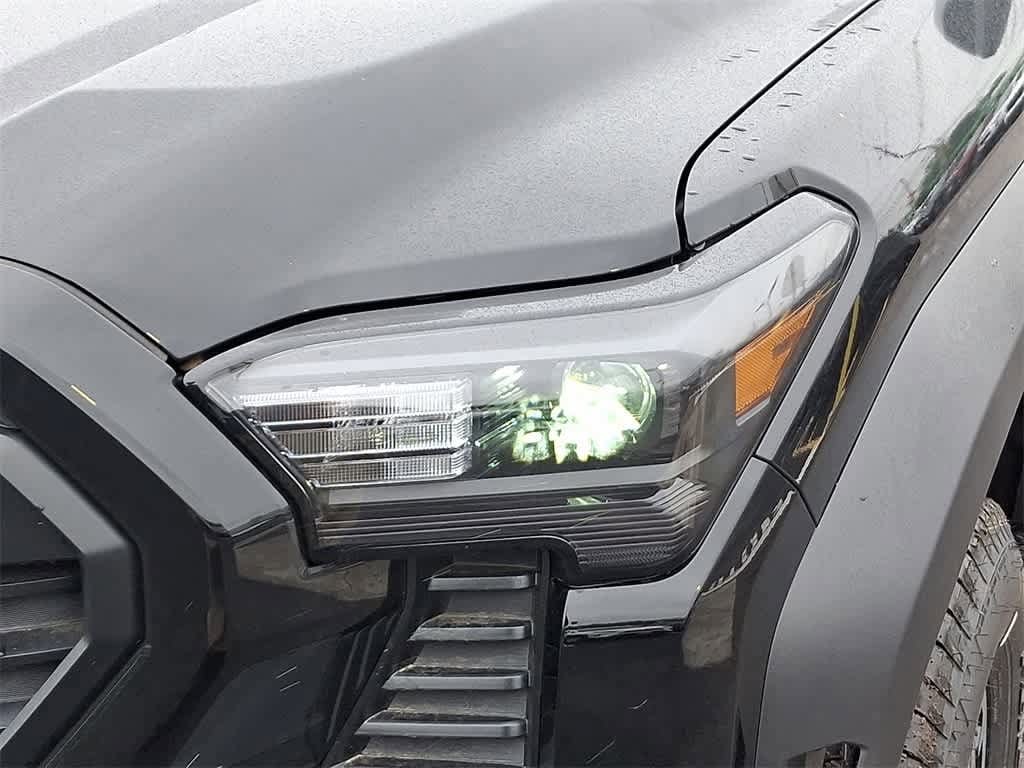 Thumbnail: 2025 Toyota Tacoma - 10