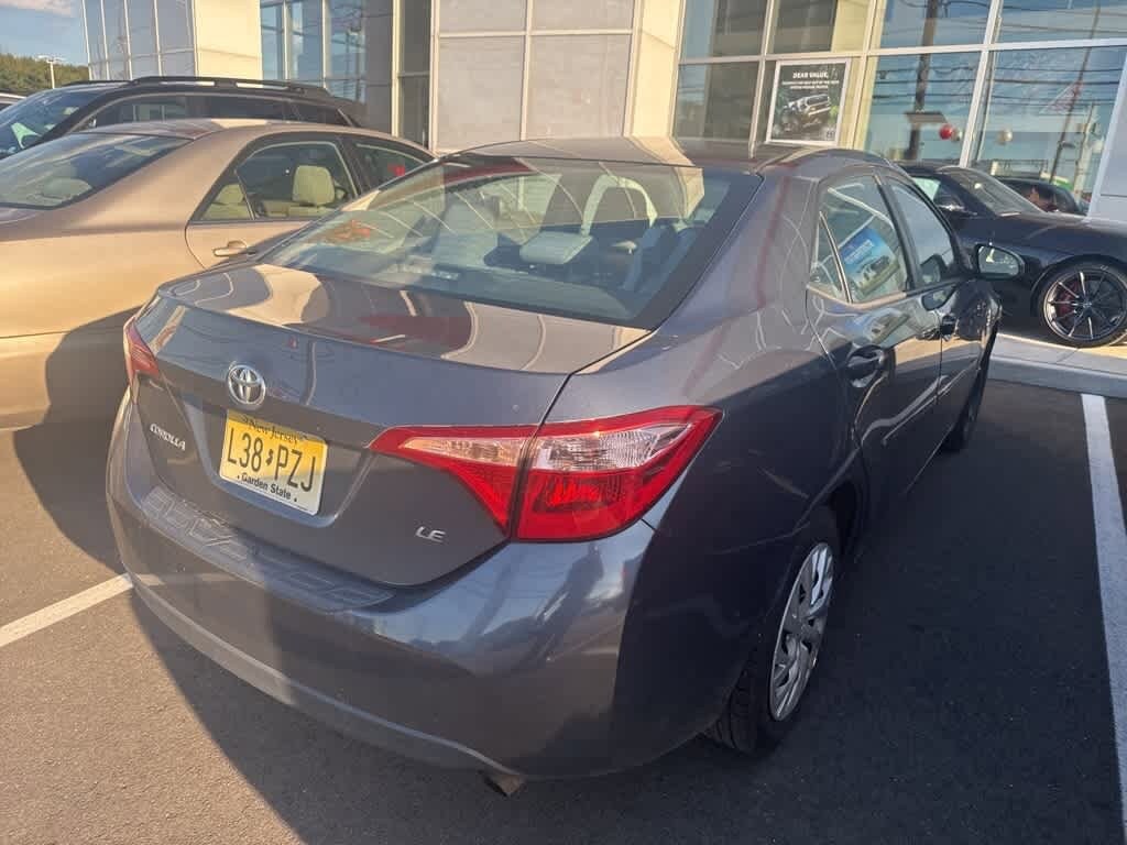 2019 Toyota Corolla LE photo 4