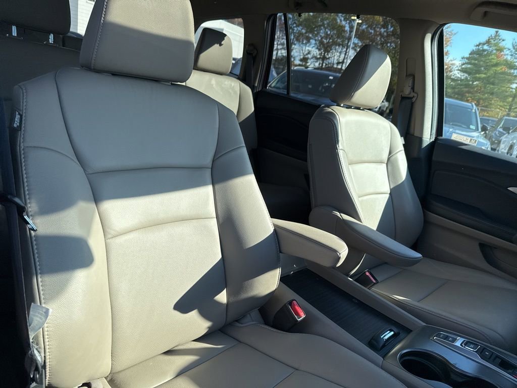 Thumbnail: 2022 Honda Pilot - 22