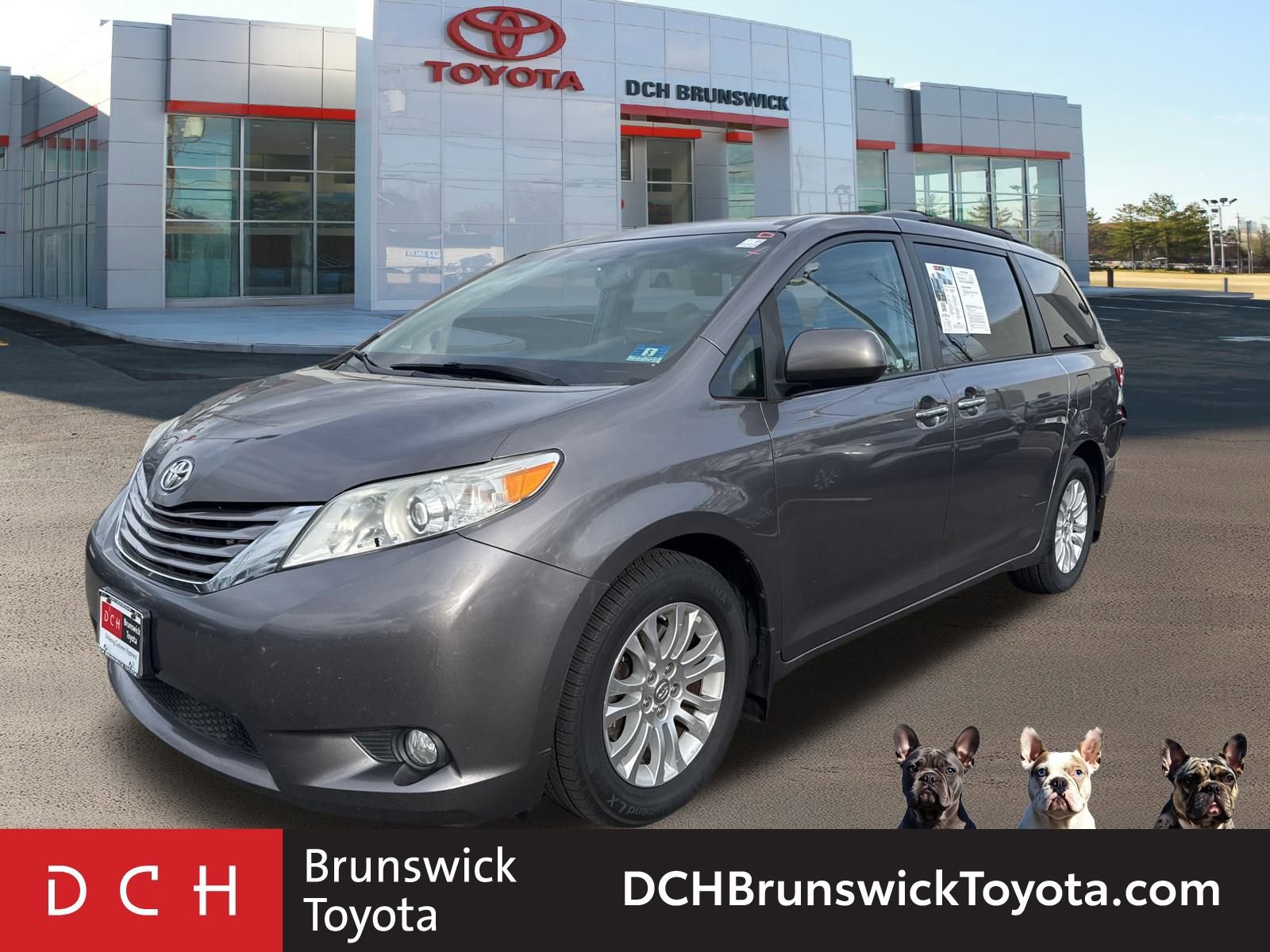 Thumbnail: 2016 Toyota Sienna - 1