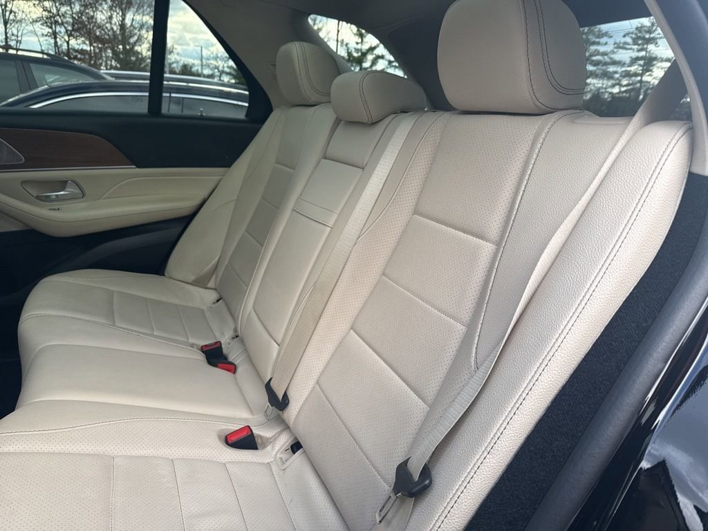 Thumbnail: 2022 Mercedes-Benz GLE - 17