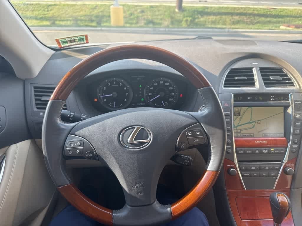 Thumbnail: 2010 Lexus ES - 13