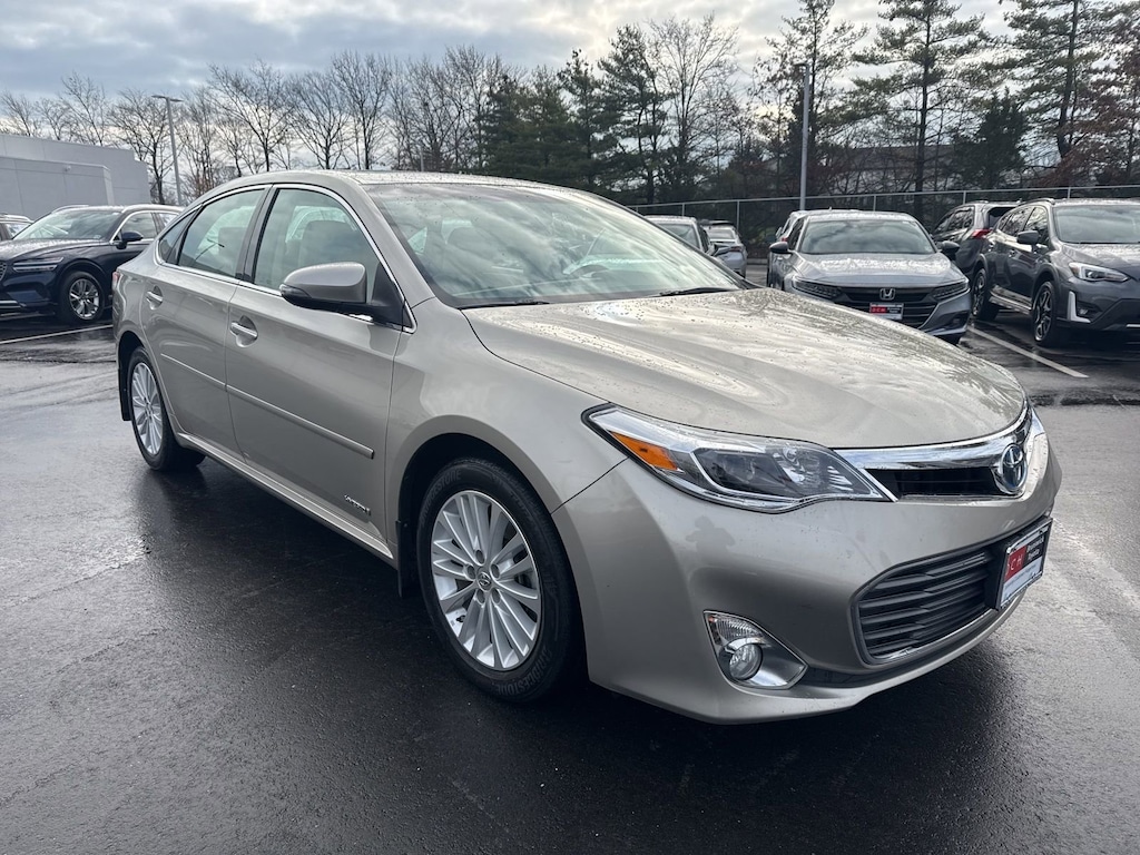 Used 2013 Toyota Avalon Hybrid XLE Touring Sedan