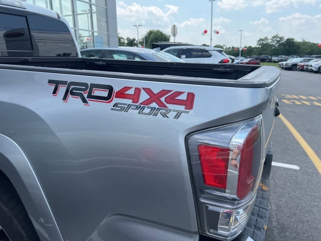 Thumbnail: 2022 Toyota Tacoma - 21