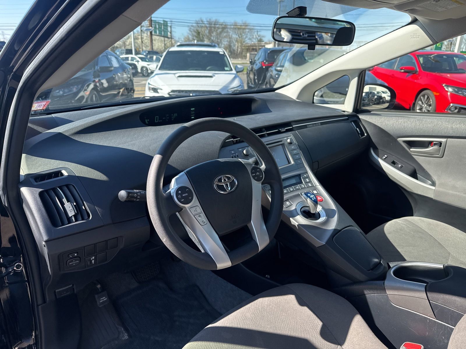 Thumbnail: 2015 Toyota Prius - 18