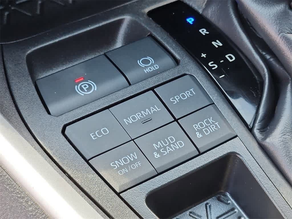 Thumbnail: 2024 Toyota RAV4 - 31
