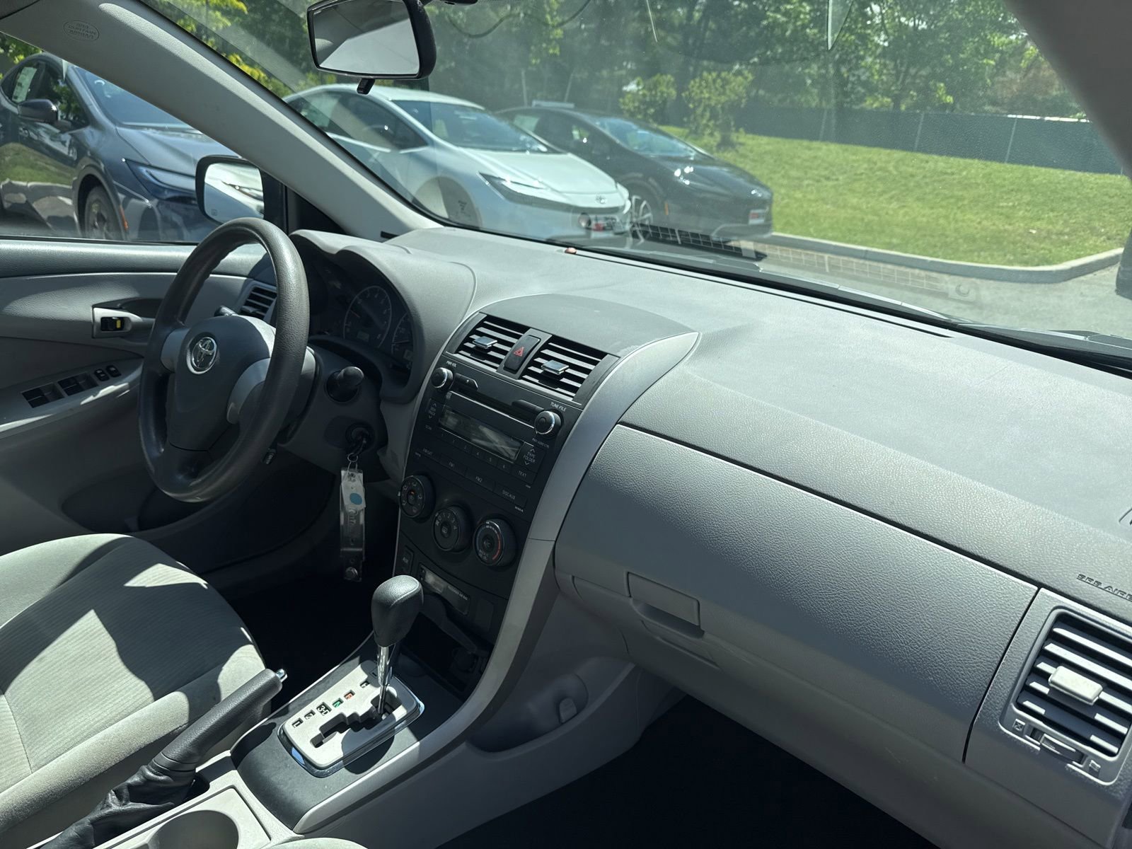 Thumbnail: 2010 Toyota Corolla - 21